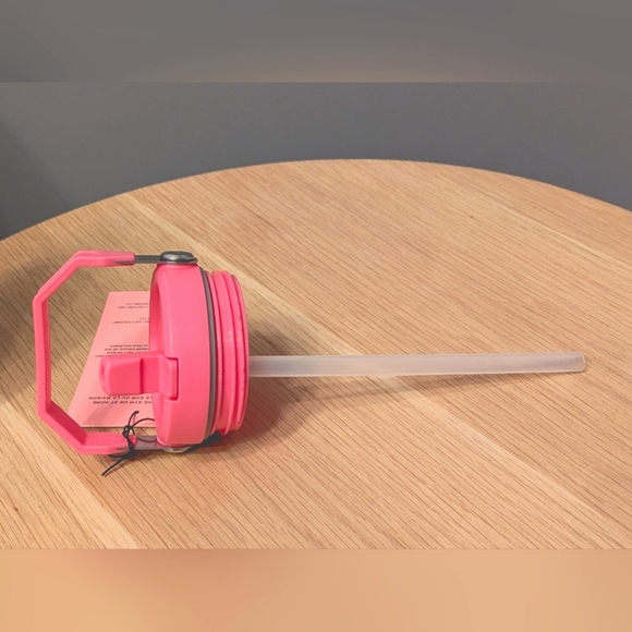 NWT Juicy Couture Insulated Hot/Cold Tumbler w/ Pop-Up Straw & Easy Carry Handle - Picture 8 of 13